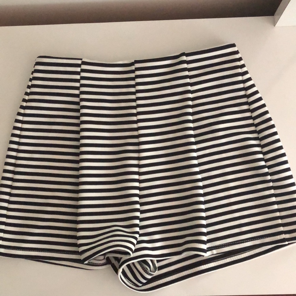 Miin Dress Shorts